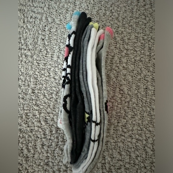 Hello kitty no show ankle socks 5-pack 💜♥️💕 - Picture 5 of 5